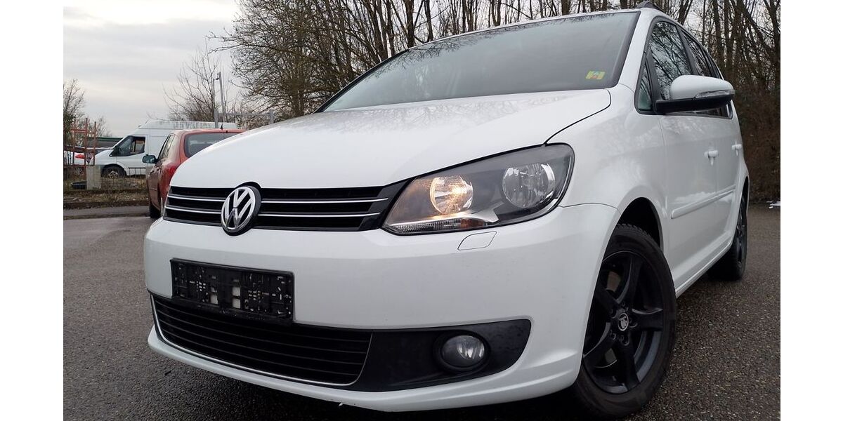 VW Touran 195.000 km 8.590 &euro; Ludwigsburg 71642