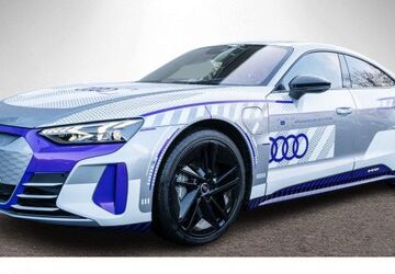 Audi RS e-tron GT 4.900 km 129.890 &euro; Heilbronn 74074