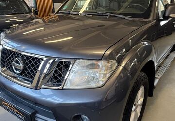 Nissan Navara 233.000 km 10.990 &euro; Heilbronn 74078