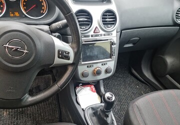 Opel Corsa D 98.000 km 2.800 &euro; Neckarsulm 74172