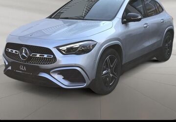 Mercedes-Benz GLA 200 29.219 km 41.379 &euro; Neckarsulm-Obereisesheim 74172