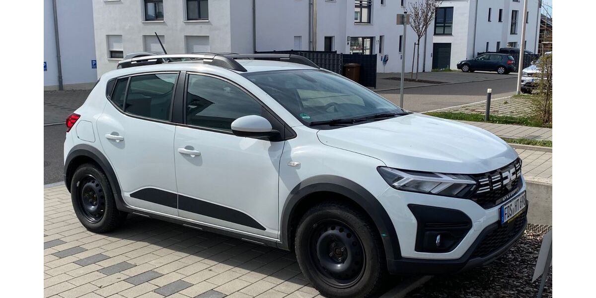 Dacia Sandero 23.000 km 15.650 &euro; Öhringen 74613