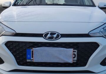 Hyundai i20 115.000 km 8.450 &euro; Untergruppenbach 74199