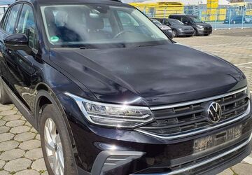 VW Tiguan 71.500 km 27.990 &euro; Bad Friedrichshall 74177