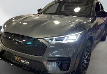 Ford Mustang Mach-E 7.237 km 54.910 &euro; Bietigheim-Bissingen 74321