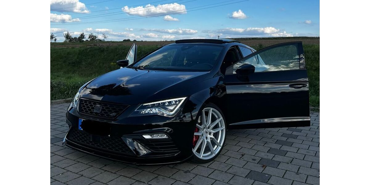 Seat Leon 64.300 km 26.500 &euro; Freiberg am Neckar 71691