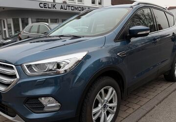 Ford Kuga 84.000 km 8.990 &euro; Neckarsulm 74172