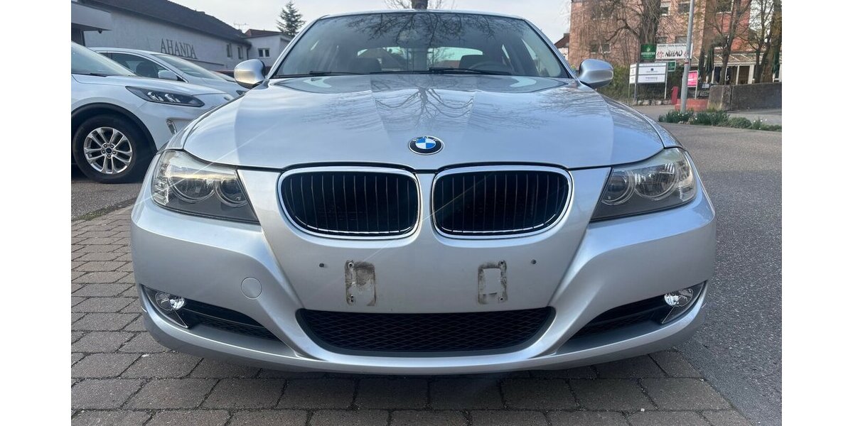 BMW 320i 167.000 km 5.990 &euro; Neckarsulm 74172