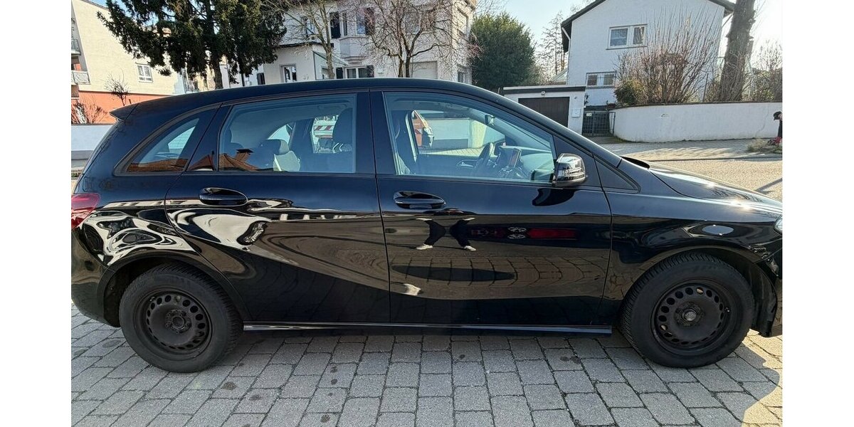 Mercedes-Benz B 180 CDI d Automatik 1. Hand 98.000 km 11.490 &euro; Neckarsulm 74172