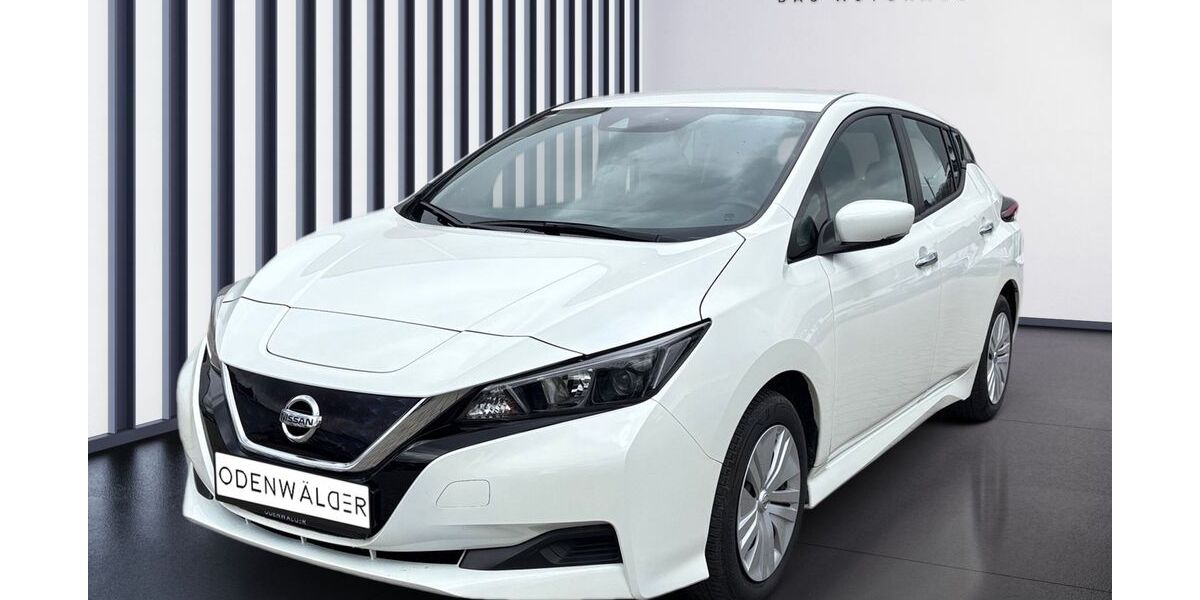 Nissan Leaf 35.883 km 14.988 &euro; Zaberfeld-Michelbach 74374